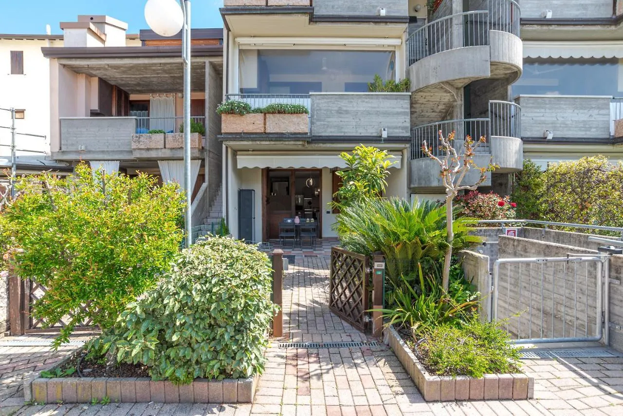 Apartment Apt Green Residence Desenzano Desenzano del Garda Italy