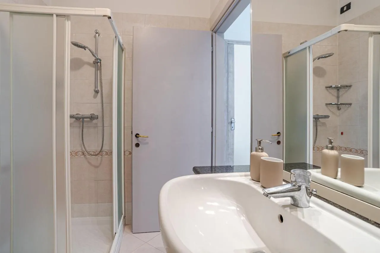 Apt Green Residence Desenzano Desenzano del Garda 0*,  Italy